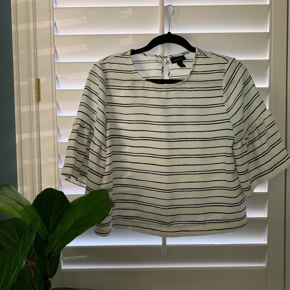 Striped Shirt with ruffled sleeves
